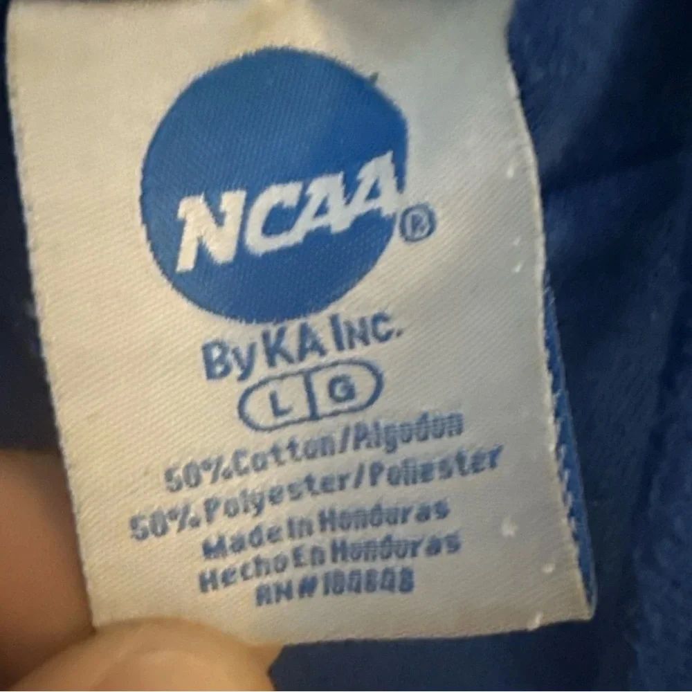 UK zip Up Hoodie Size L NCAA Distressed Logo. Excellent Condition